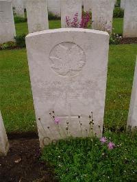 Etaples Military Cemetery - Miller, James